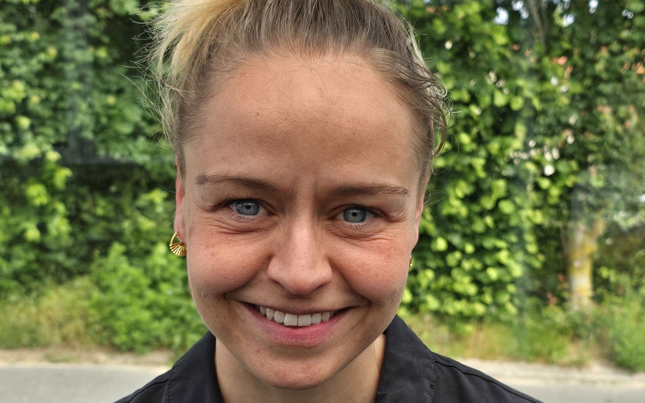 Portræt af Julie Sønderholm Lauritsen